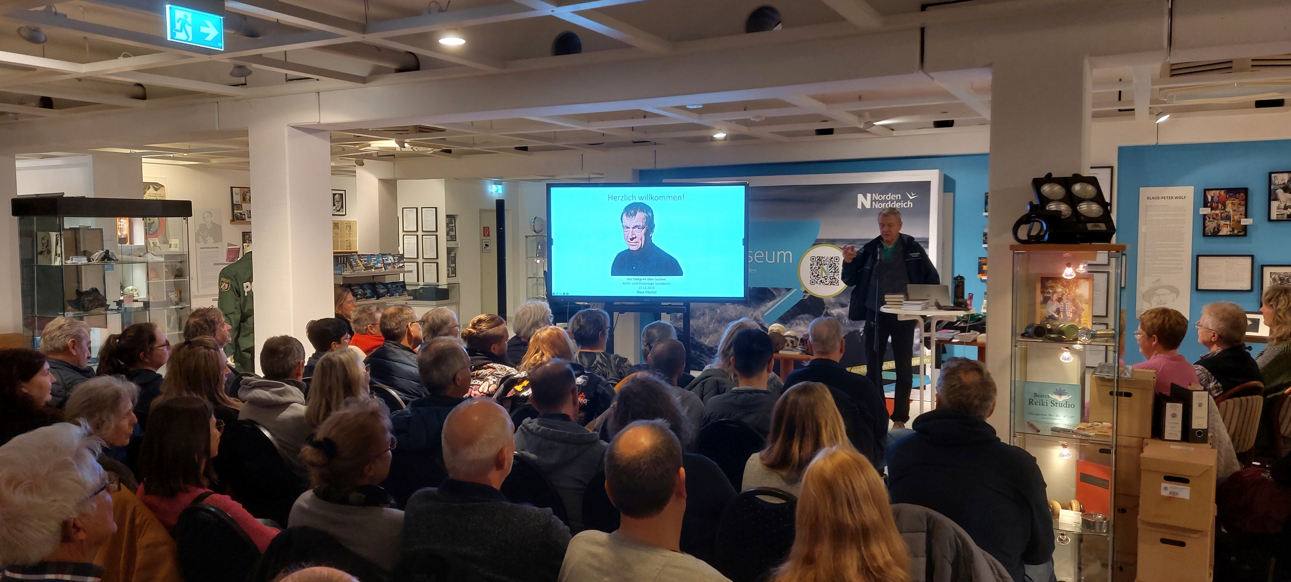 Prof. Dr. Püschel begeistert das Publikum